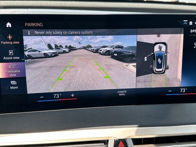 2023 BMW iX xDrive50 — photo 23 of 44