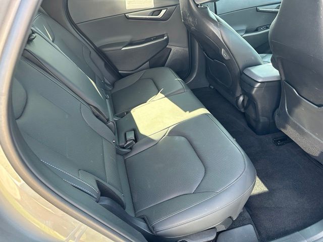 2023 Kia EV6 Wind — photo 10 of 33