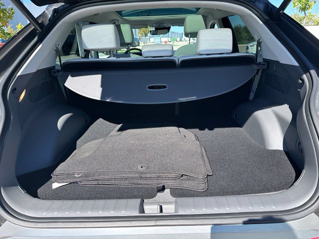 2023 Hyundai IONIQ 5 Limited — photo 12 of 35