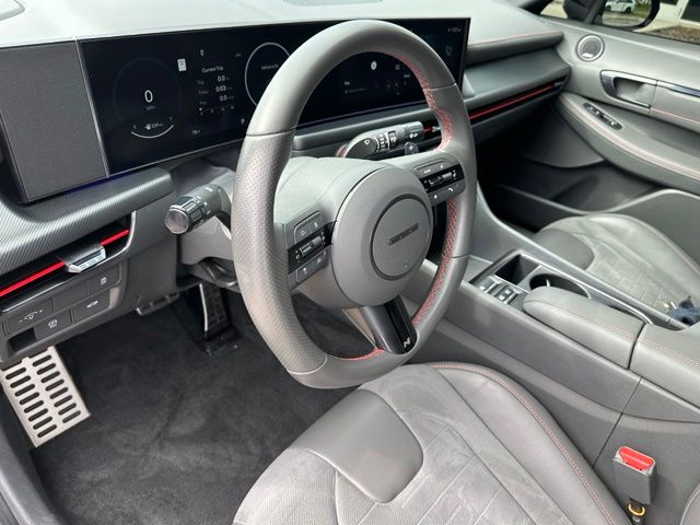 2025 Hyundai Sonata N Line — photo 22 of 33