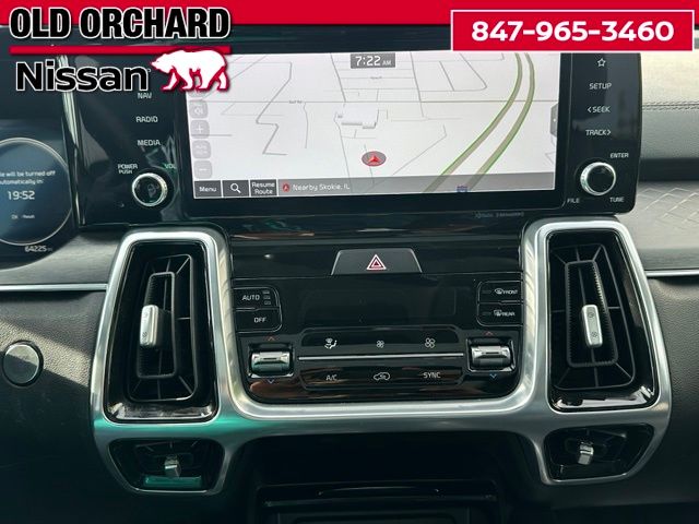 2023 Kia Sorento SX — photo 17 of 22