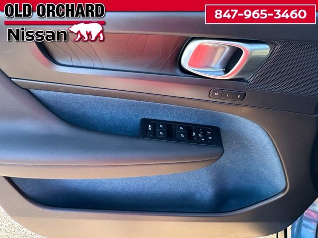 2023 Volvo XC40 Recharge Pure Electric Twin Plus — photo 9 of 20