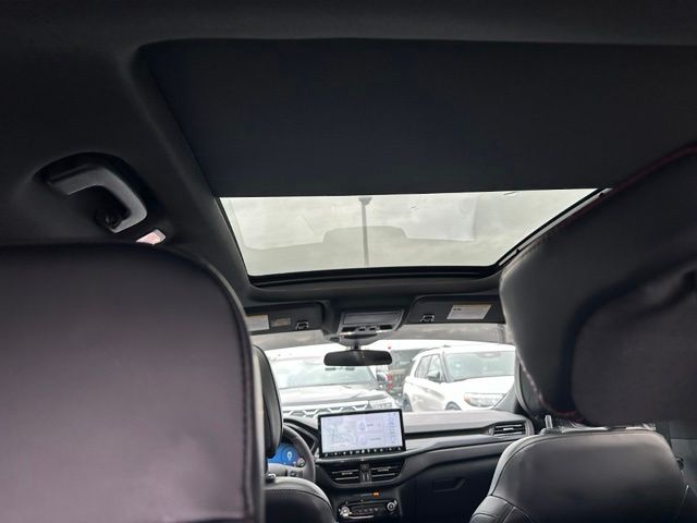 2023 Ford Escape ST-Line Select — photo 13 of 33