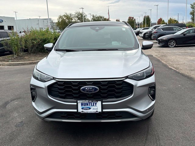2023 Ford Escape ST-Line Elite — photo 2 of 31