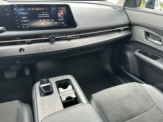 2024 Nissan Ariya Engage e-4orce — photo 15 of 27