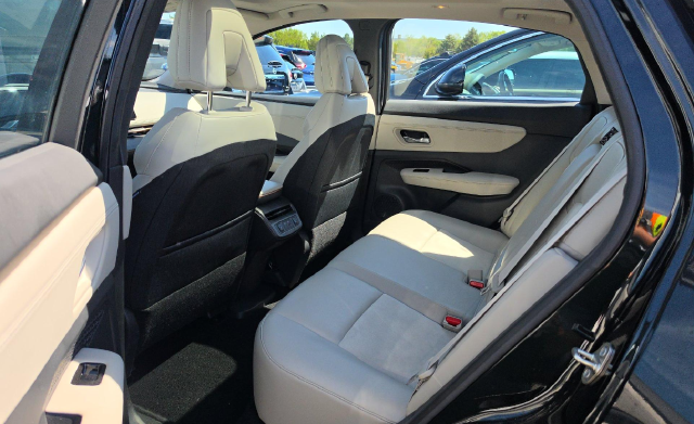 2024 Nissan Ariya Evolve+ e-4orce — photo 8 of 8