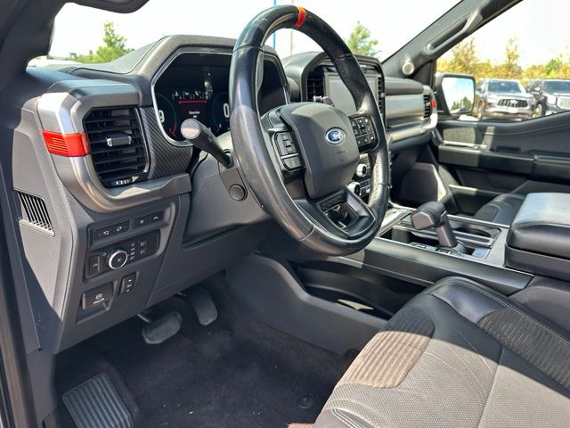 2021 Ford F-150 Raptor — photo 18 of 33