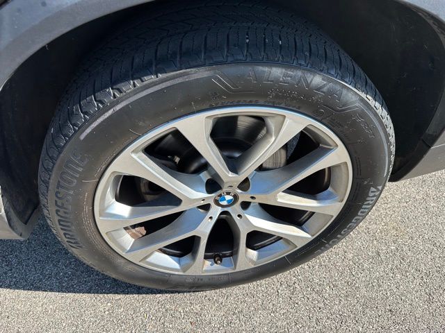 2023 BMW X5 xDrive40i — photo 8 of 30