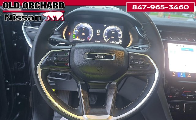 2024 Jeep Grand Cherokee L Limited — photo 9 of 11