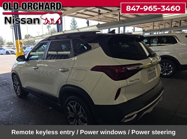 2023 Kia Seltos SX — photo 4 of 8