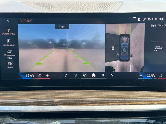 2025 BMW X6 xDrive40i — photo 27 of 29