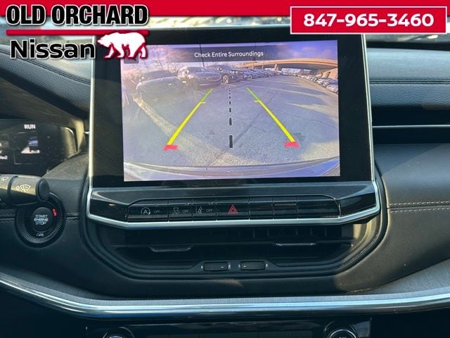 2023 Jeep Compass Limited — photo 17 of 22