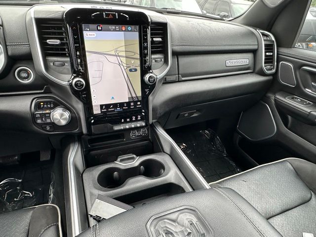2023 Ram 1500 Laramie — photo 14 of 25
