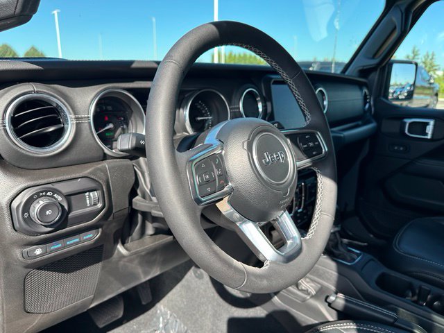 2023 Jeep Wrangler Sahara 4xe — photo 20 of 34