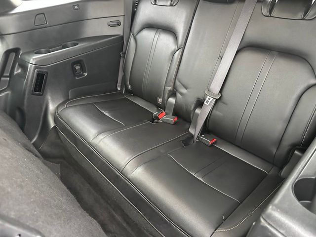 2025 Mazda CX-90 3.3 Turbo Premium — photo 16 of 34