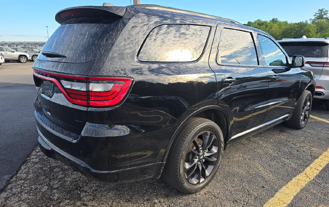 2023 Dodge Durango GT Premium — photo 4 of 10