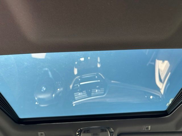 2023 BMW 5 Series 530i xDrive — photo 17 of 42