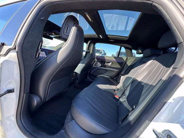 2023 Mercedes-Benz EQS 580 — photo 14 of 31