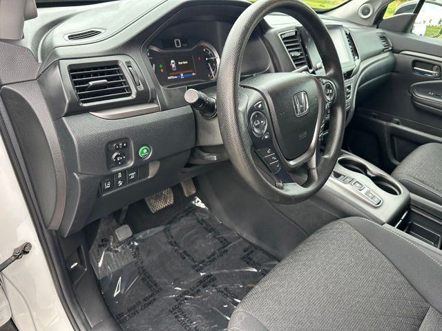 2021 Honda Ridgeline Sport — photo 17 of 27