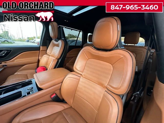 2023 Lincoln Aviator Black Label — photo 12 of 24