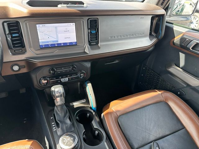 2023 Ford Bronco Outer Banks — photo 12 of 25