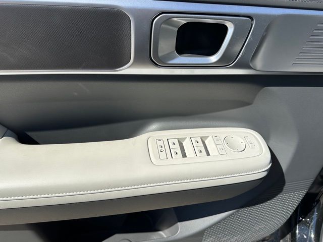 2025 Hyundai Santa Fe SEL — photo 18 of 28