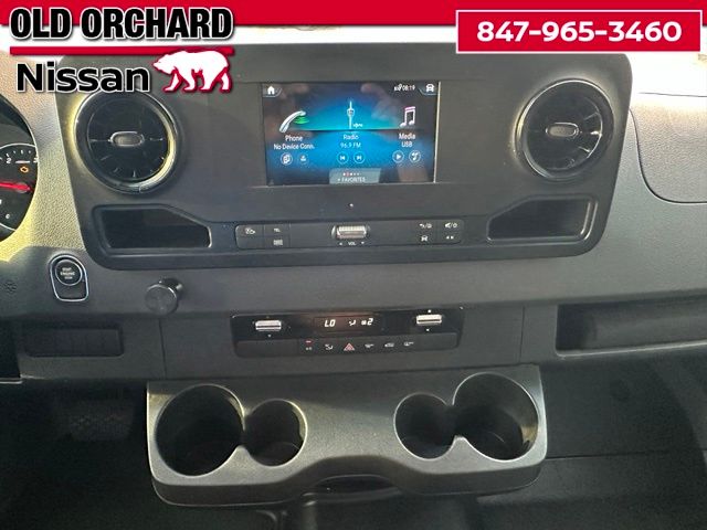 2024 Mercedes-Benz Sprinter 2500 Crew 144 WB — photo 16 of 21