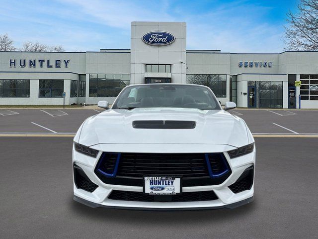 2025 Ford Mustang GT Premium — photo 3 of 26