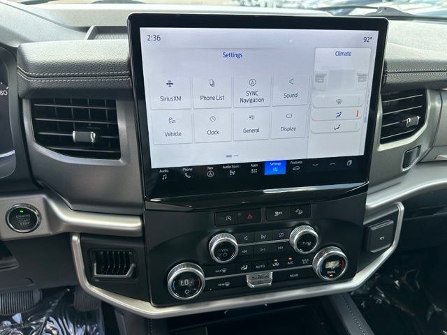 2024 Ford Expedition Max XLT — photo 24 of 41