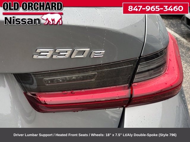 2023 BMW 3 Series 330e xDrive — photo 11 of 23