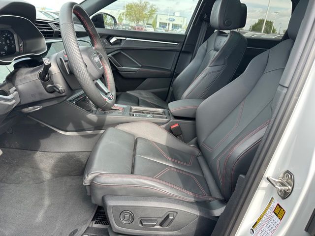 2025 Audi Q3 Premium Plus — photo 19 of 30