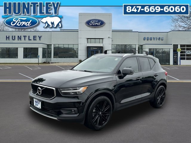 2021 Volvo XC40 Momentum
