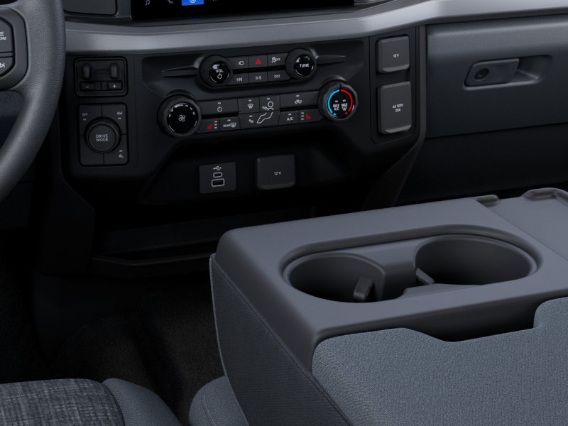 2027 Ford F-350SD XLT — photo 15 of 29