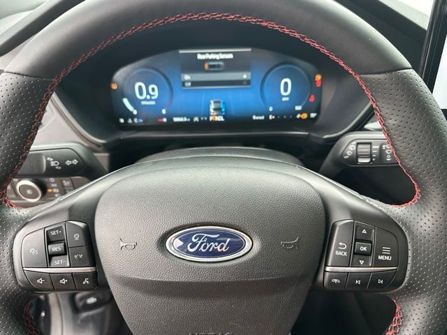 2023 Ford Escape ST-Line Select — photo 32 of 33