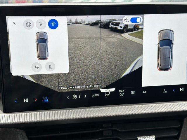 2025 Ford Explorer Platinum — photo 30 of 34