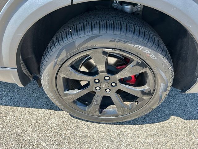 2023 Ford Explorer ST — photo 8 of 36