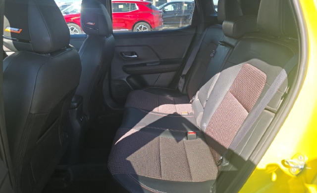 2025 Nissan Kicks SR — photo 9 of 9