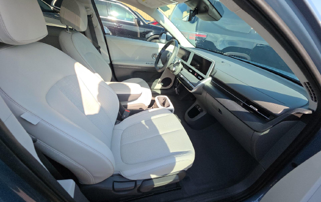2023 Hyundai IONIQ 5 SEL — photo 6 of 9