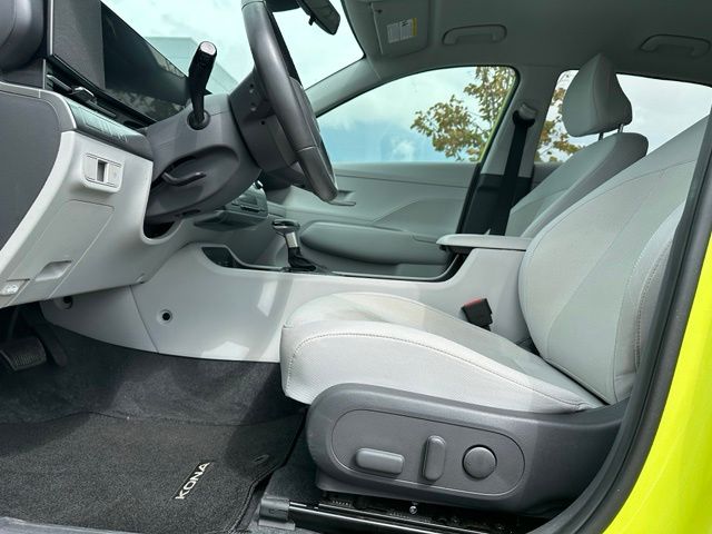 2024 Hyundai Kona SEL — photo 15 of 23