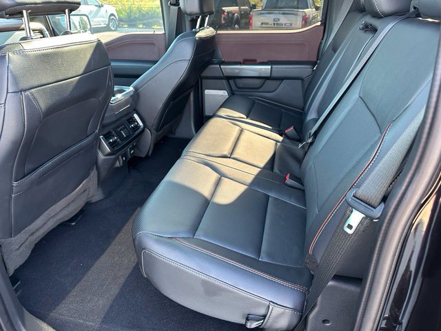 2023 Ford F-150 Lariat — photo 9 of 25