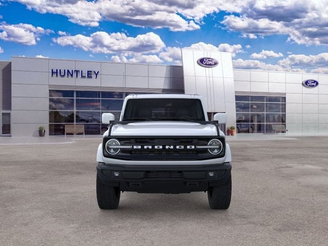 2026 Ford Bronco Outer Banks — photo 6 of 57