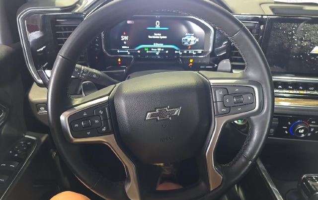2024 Chevrolet Silverado 1500 LT Trail Boss — photo 8 of 11