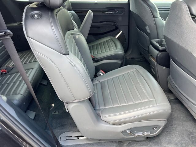 2024 Kia EV9 Land — photo 10 of 45