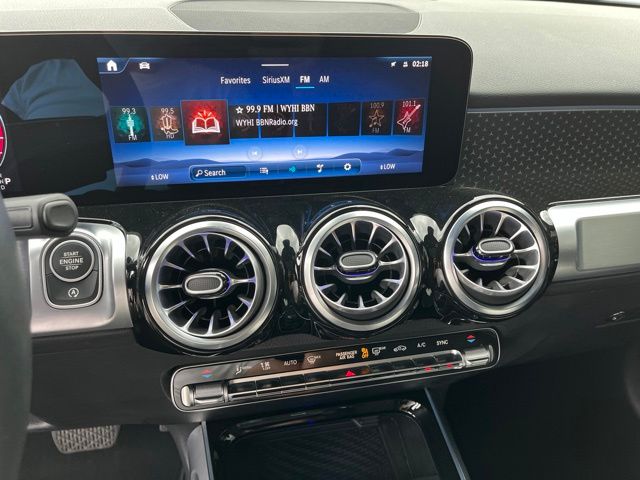 2025 Mercedes-Benz GLB GLB 250 — photo 24 of 30