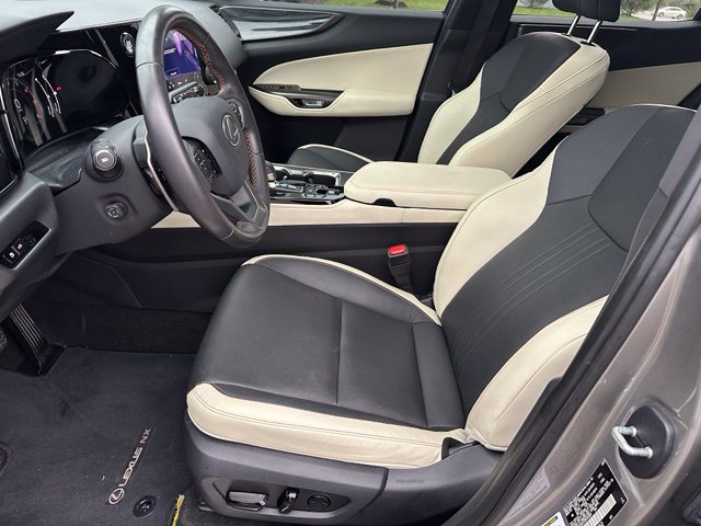2024 LEXUS NX 350 Premium — photo 19 of 30