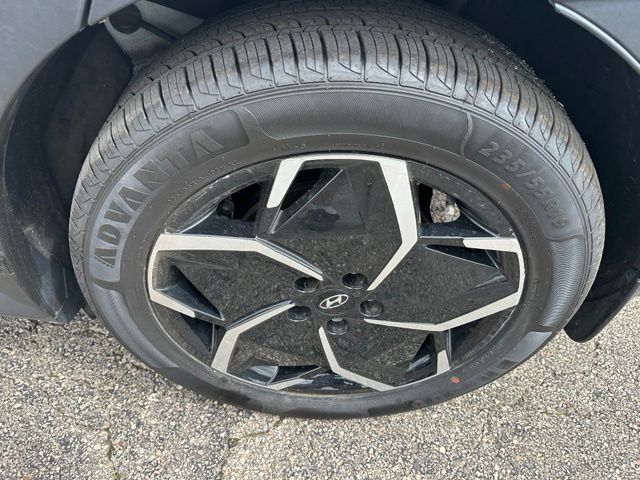 2024 Hyundai IONIQ 5 SEL — photo 8 of 25