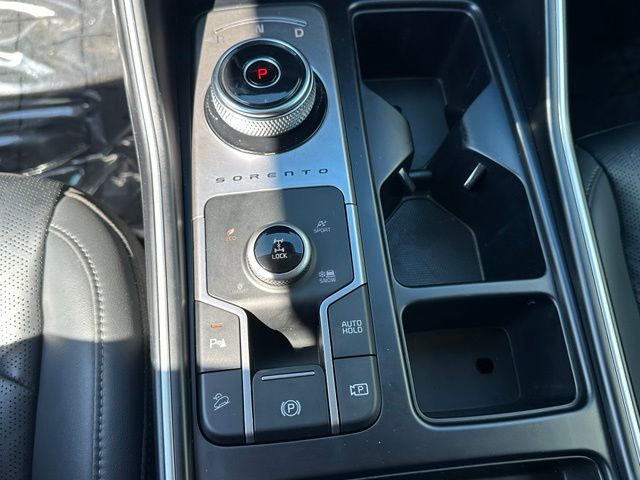 2023 Kia Sorento Hybrid EX — photo 22 of 31