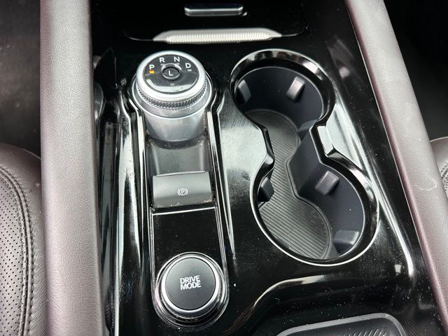 2025 Ford Explorer Platinum — photo 24 of 34
