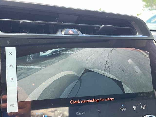 2023 LEXUS RZ 450e Premium — photo 23 of 27