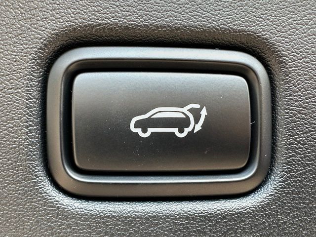 2024 Kia EV6 Wind — photo 10 of 31